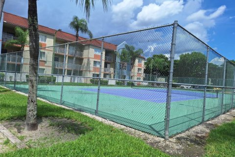 Copropriété à louer à Hialeah, Floride: 2 chambres, 102.75 m2 № 1893185 - photo 20