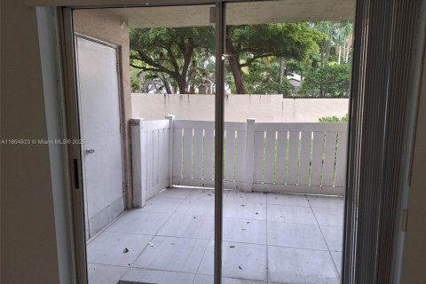 Copropriété à louer à Hialeah, Floride: 2 chambres, 102.75 m2 № 1893185 - photo 7
