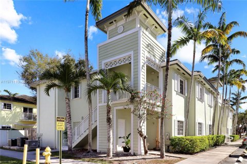 Condo in Homestead, Florida, 3 bedrooms  № 2042235