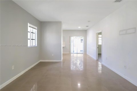 Condo in Homestead, Florida, 3 bedrooms  № 2042235 - photo 3