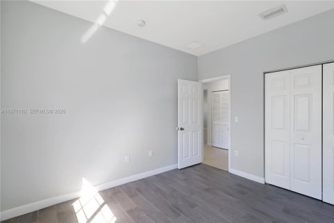 Condo in Homestead, Florida, 3 bedrooms  № 2042235 - photo 16