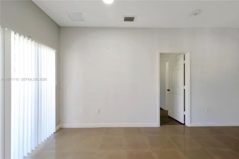 Condo in Homestead, Florida, 3 bedrooms  № 2042235 - photo 7