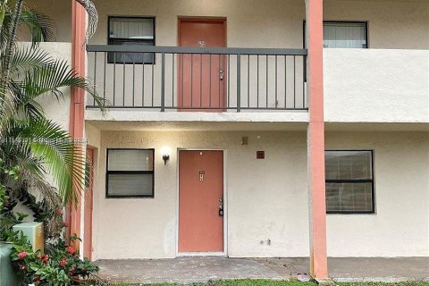 Condominio en Miami, Florida, 2 dormitorios  № 1975619