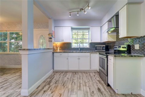 Casa en venta en Saint Petersburg, Florida, 3 dormitorios, 83.43 m2 № 1787531 - foto 11