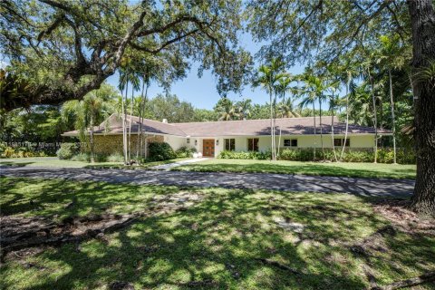 Купить виллу или дом в Пайнкрест, Флорида 4 спальни, 269.97м2, № 1931238 - фото 2