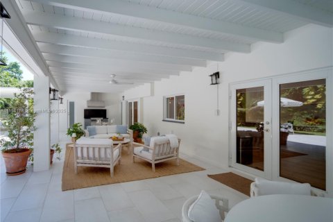 Купить виллу или дом в Пайнкрест, Флорида 4 спальни, 269.97м2, № 1931238 - фото 11