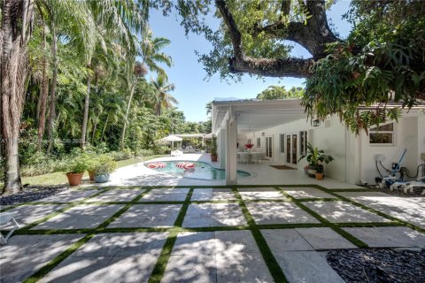 Купить виллу или дом в Пайнкрест, Флорида 4 спальни, 269.97м2, № 1931238 - фото 14