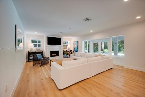 Купить виллу или дом в Пайнкрест, Флорида 4 спальни, 269.97м2, № 1931238 - фото 22