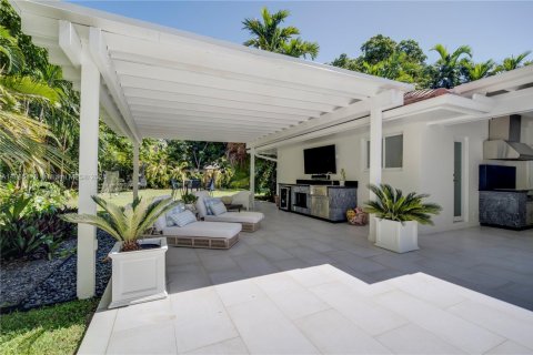 Купить виллу или дом в Пайнкрест, Флорида 4 спальни, 269.97м2, № 1931238 - фото 7