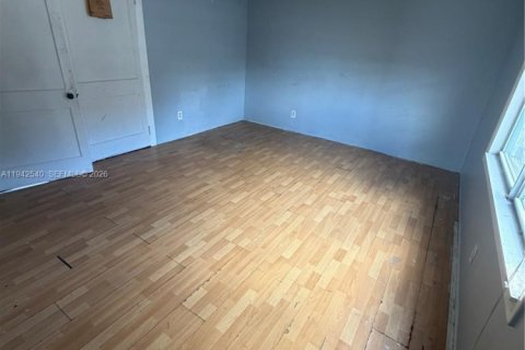 Commercial property in Sebring, Florida № 2001715 - photo 3