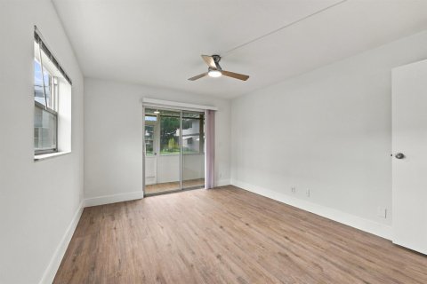 Condo in Delray Beach, Florida, 2 bedrooms № 2401235 - photo 23