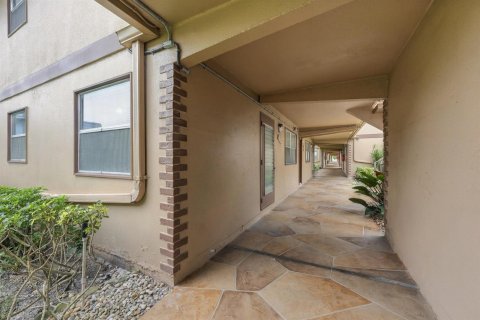 Condo in Delray Beach, Florida, 2 bedrooms № 2401235 - photo 26