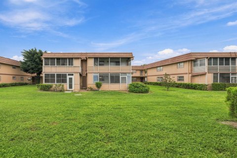 Condo in Delray Beach, Florida, 2 bedrooms № 2401235 - photo 10
