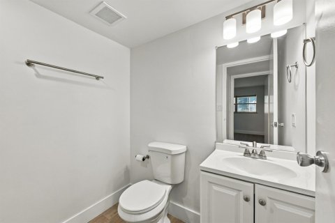 Condo in Delray Beach, Florida, 2 bedrooms № 2401235 - photo 8