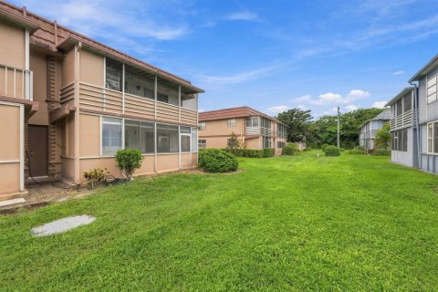 Condo in Delray Beach, Florida, 2 bedrooms № 2401235 - photo 9