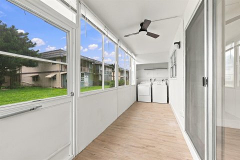 Condo in Delray Beach, Florida, 2 bedrooms № 2401235 - photo 3