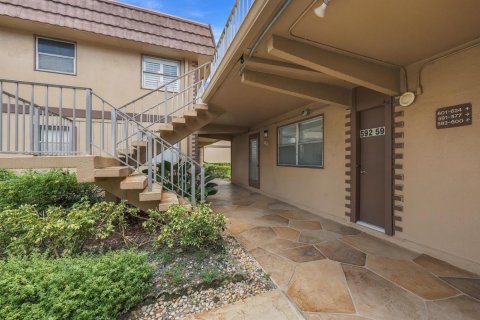 Condo in Delray Beach, Florida, 2 bedrooms № 2401235 - photo 27