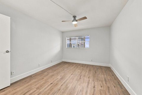 Condo in Delray Beach, Florida, 2 bedrooms № 2401235 - photo 20