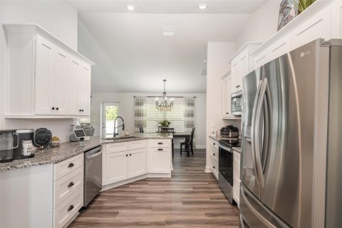 Villa ou maison à vendre à Palm Bay, Floride: 4 chambres, 166.11 m2 № 1802990 - photo 13