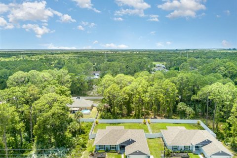 Villa ou maison à vendre à Palm Bay, Floride: 4 chambres, 166.11 m2 № 1802990 - photo 30