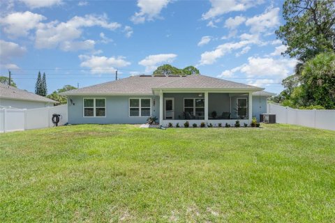 Villa ou maison à vendre à Palm Bay, Floride: 4 chambres, 166.11 m2 № 1802990 - photo 27