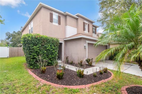 Casa en venta en Land O' Lakes, Florida, 3 dormitorios, 194.26 m2 № 2329288 - foto 3