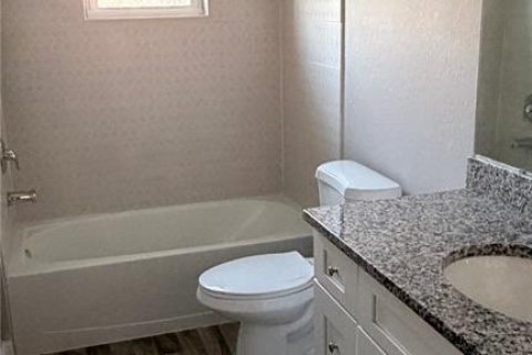 Снять в аренду виллу или дом в Хейнс-Сити, Флорида 3 комнаты, 111.48м2, № 2123011 - фото 9