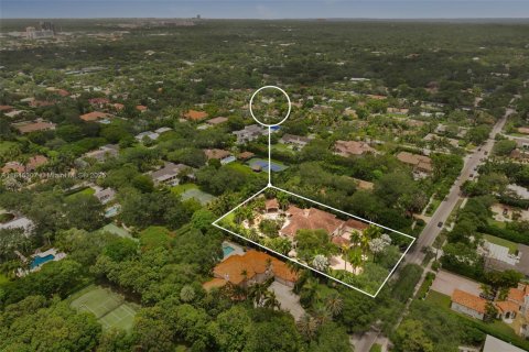 Terreno en venta en Pinecrest, Florida № 1842399 - foto 9