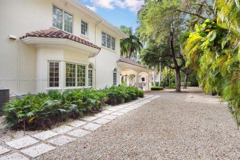 Terreno en venta en Pinecrest, Florida № 1842399 - foto 17