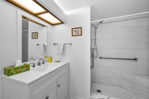 Condominio en venta en Tampa, Florida, 2 dormitorios, 121.33 m2 № 2148291 - foto 17