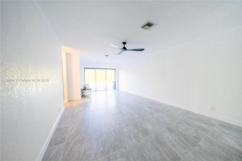 House in Lauderhill, Florida 4 bedrooms, 256.87 sq.m. № 1889524 - photo 22
