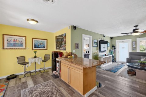 House in Fort Lauderdale, Florida 3 bedrooms, 115.94 sq.m. № 1821787 - photo 12