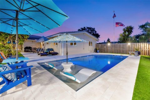 House in Fort Lauderdale, Florida 3 bedrooms, 115.94 sq.m. № 1821787 - photo 2