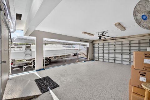 House in Fort Lauderdale, Florida 3 bedrooms, 115.94 sq.m. № 1821787 - photo 30