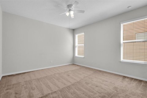 House in Ocoee, Florida 3 bedrooms, 183.76 sq.m. № 2393492 - photo 12