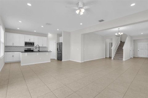 House in Ocoee, Florida 3 bedrooms, 183.76 sq.m. № 2393492 - photo 19