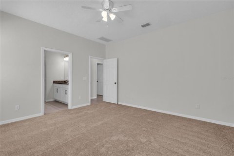 House in Ocoee, Florida 3 bedrooms, 183.76 sq.m. № 2393492 - photo 13