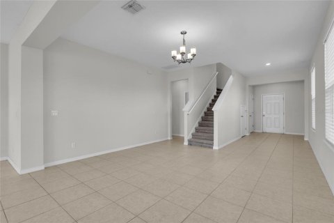 House in Ocoee, Florida 3 bedrooms, 183.76 sq.m. № 2393492 - photo 9