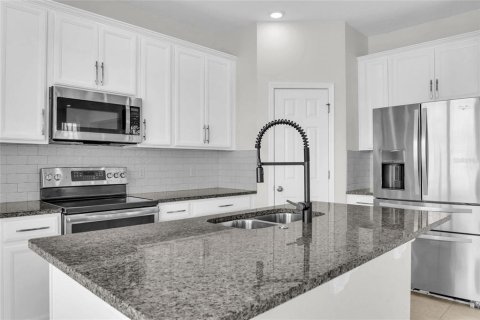 House in Ocoee, Florida 3 bedrooms, 183.76 sq.m. № 2393492 - photo 24
