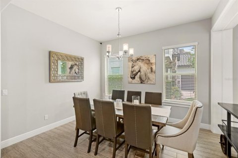 House in Windermere, Florida 4 bedrooms, 317.63 sq.m. № 1746430 - photo 20