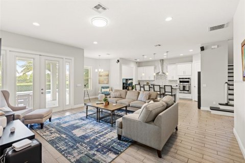 House in Windermere, Florida 4 bedrooms, 317.63 sq.m. № 1746430 - photo 14
