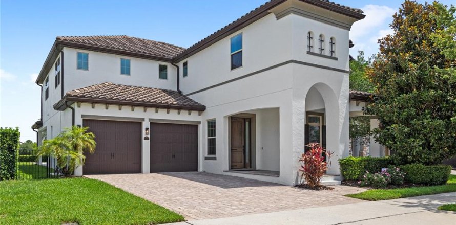 House in Windermere, Florida 4 bedrooms, 317.63 sq.m. № 1746430