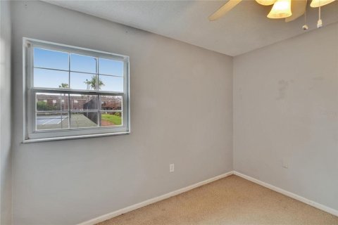Condo in Lakeland, Florida, 2 bedrooms  № 1808690 - photo 13