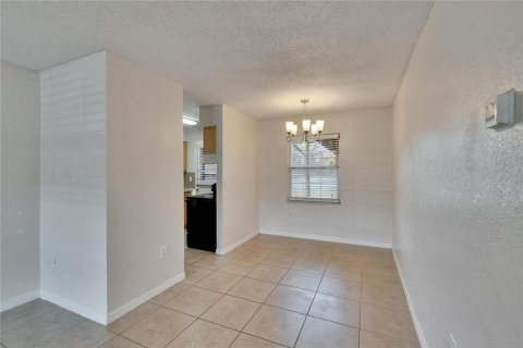 Condo in Lakeland, Florida, 2 bedrooms  № 1808690 - photo 8