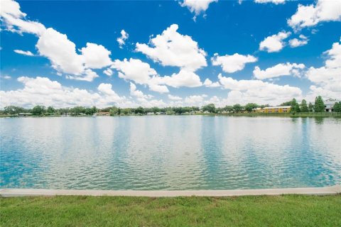 Condo in Lakeland, Florida, 2 bedrooms  № 1808690 - photo 2
