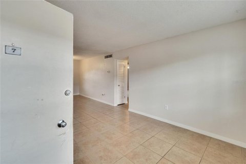 Condo in Lakeland, Florida, 2 bedrooms  № 1808690 - photo 30