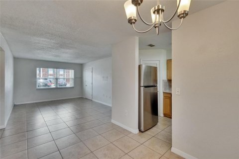 Condo in Lakeland, Florida, 2 bedrooms  № 1808690 - photo 6