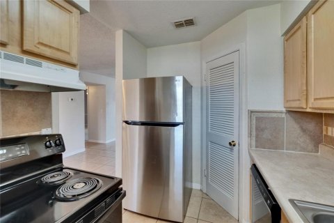 Condo in Lakeland, Florida, 2 bedrooms  № 1808690 - photo 5