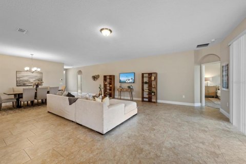 Casa en venta en Davenport, Florida, 4 dormitorios, 222.32 m2 № 1622717 - foto 16