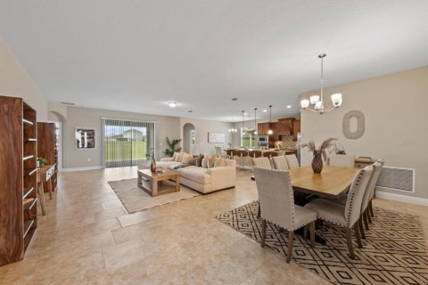Casa en venta en Davenport, Florida, 4 dormitorios, 222.32 m2 № 1622717 - foto 9